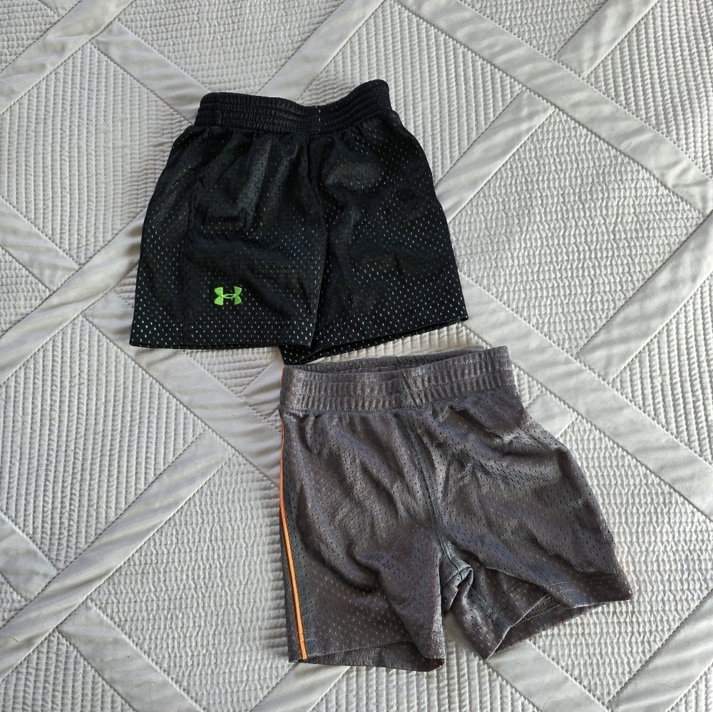 🔥5 FOR $25🔥2 Pair Bundle 12M Baby Boy Shorts Under Armour & Jumping Beans